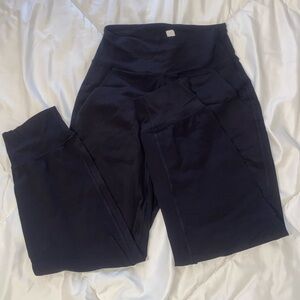 Lululemon cropped joggers